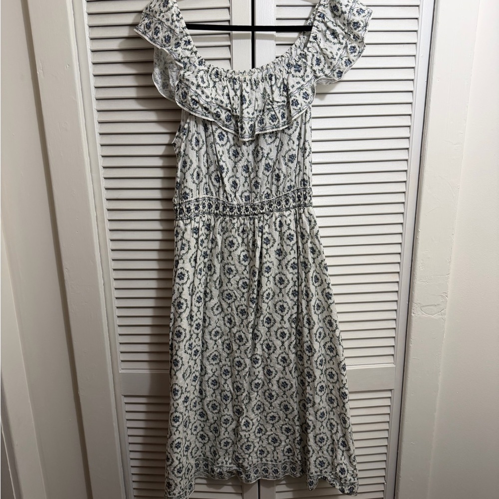 Max Studio Blue and White Patterned Dress